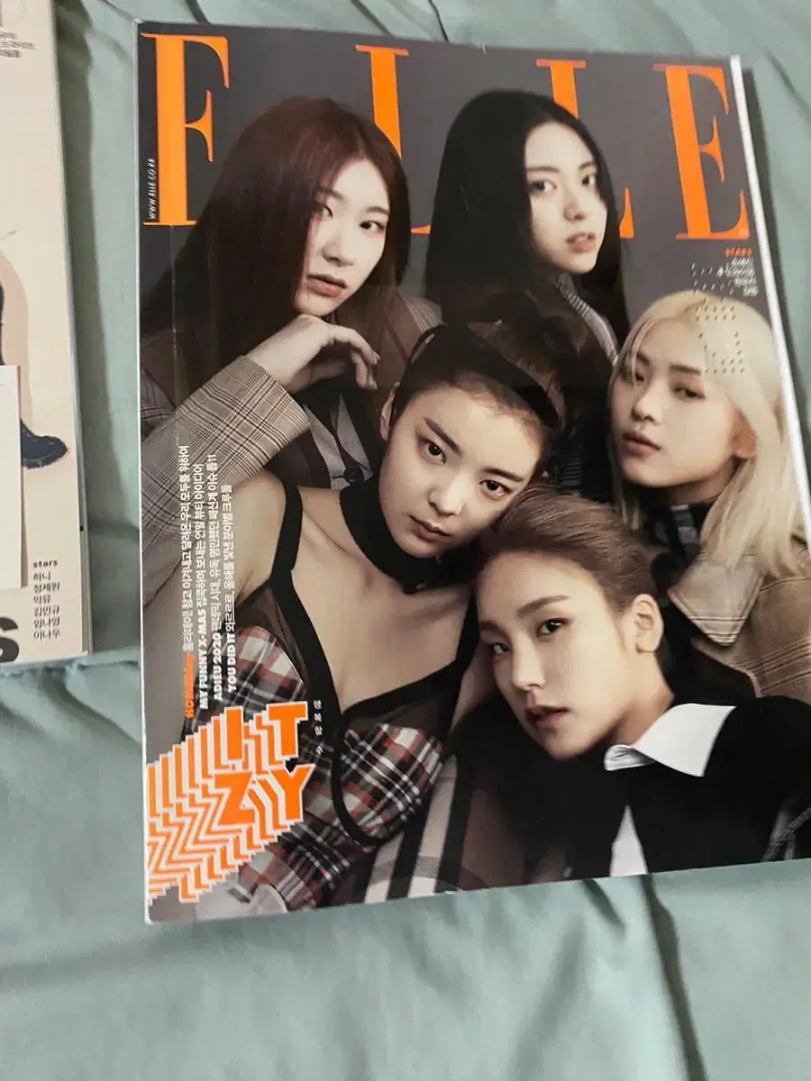 thumbnail-4